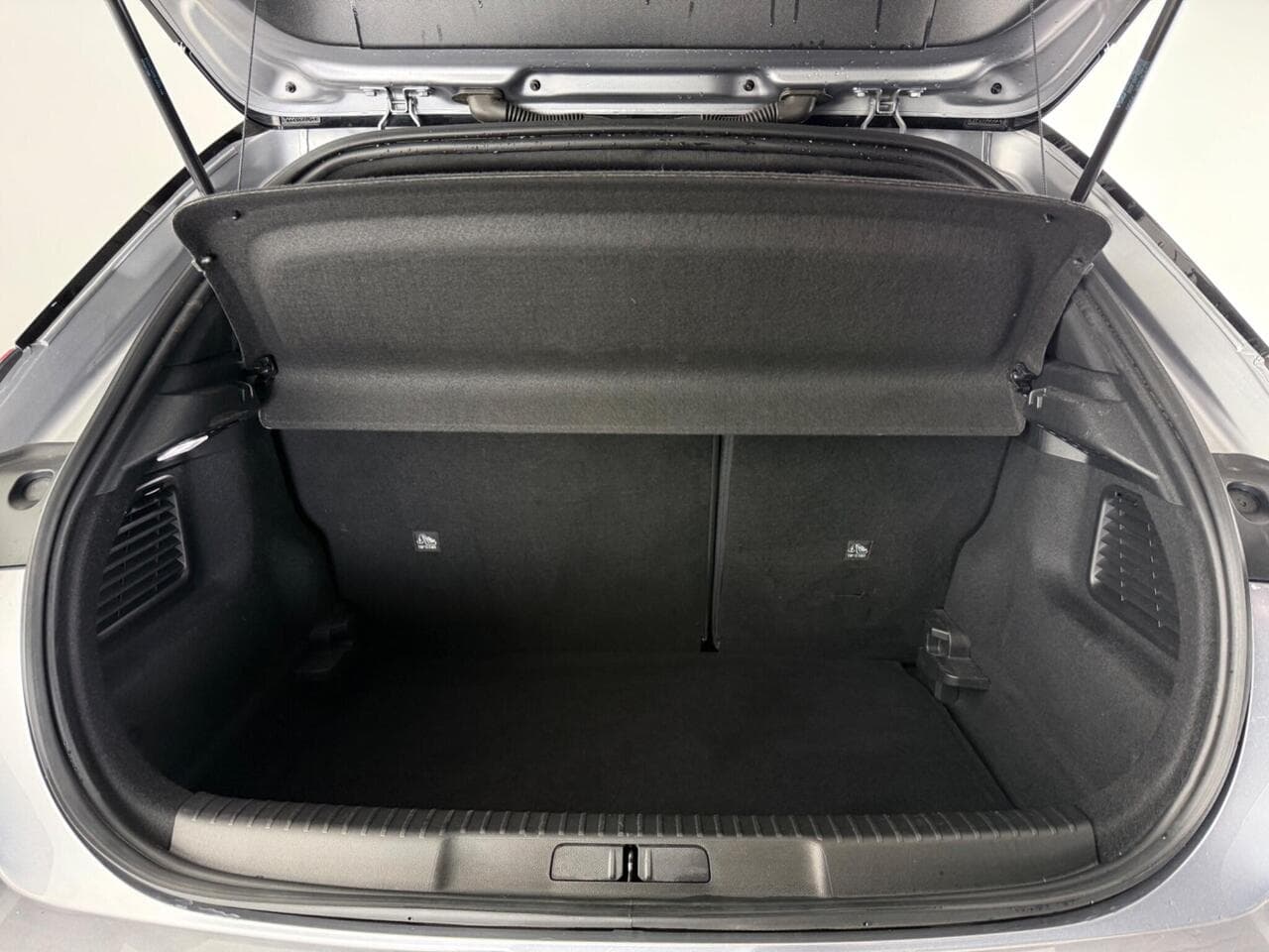Vauxhall Mokka thumbnail Boot