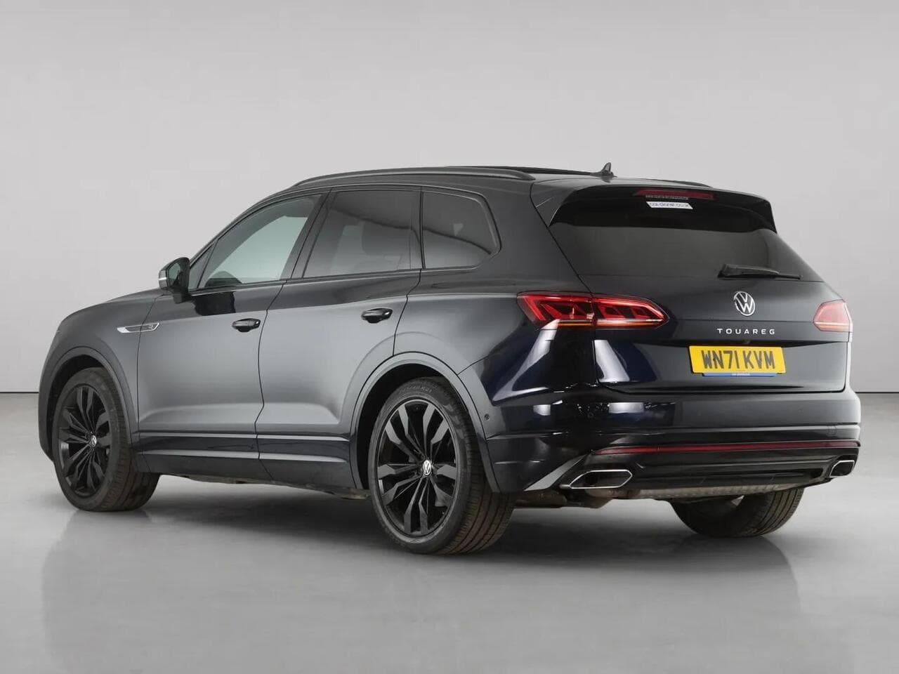 Volkswagen Touareg thumbnail Rear Left