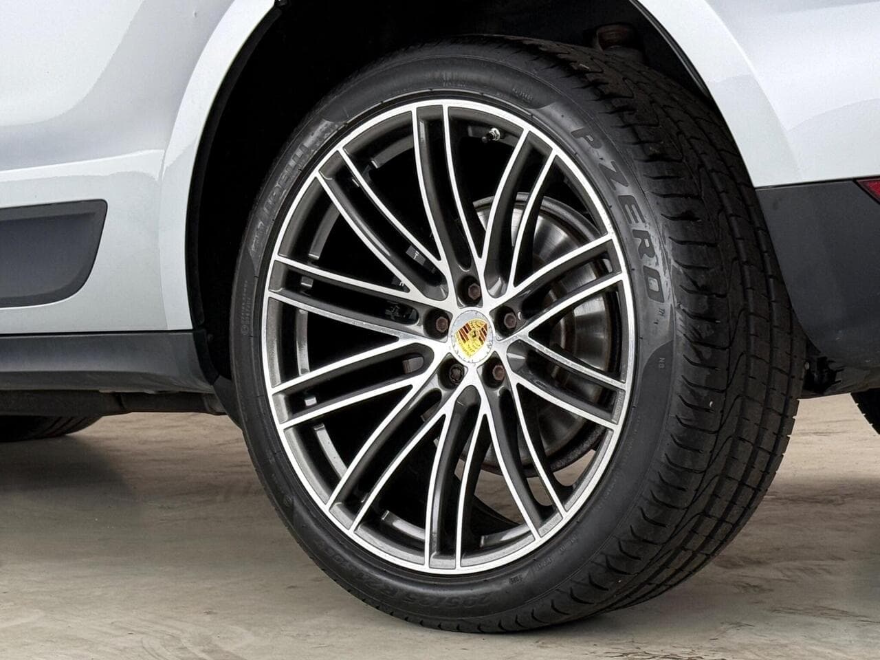 Porsche Macan thumbnail Wheel