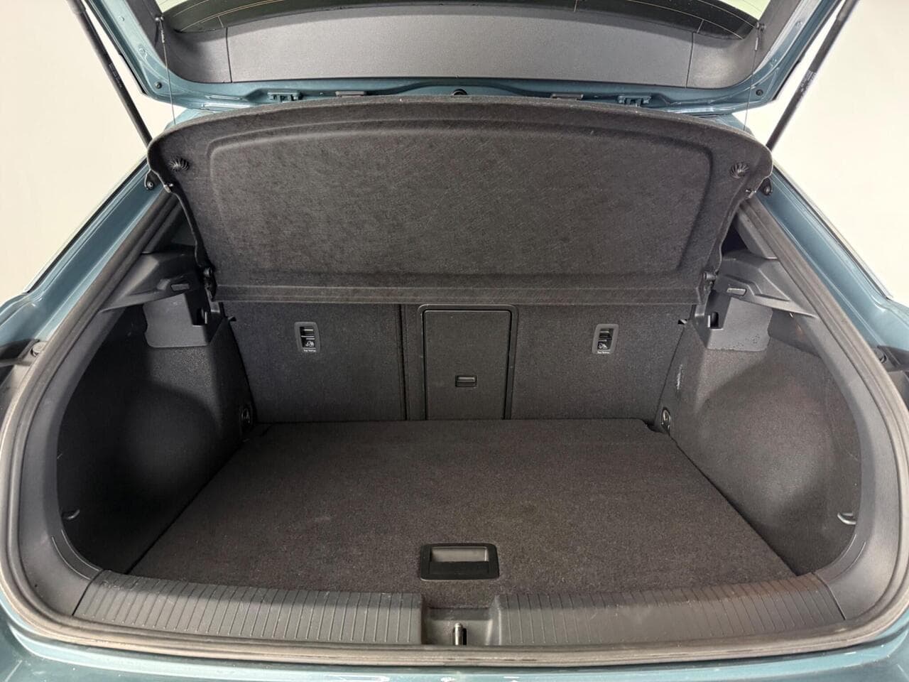 Volkswagen T-Roc thumbnail Boot