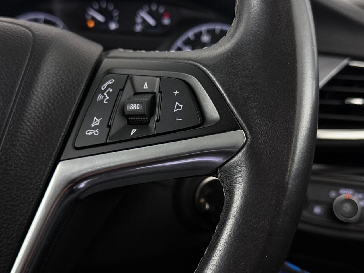 Vauxhall Mokka X thumbnail Misc Controls
