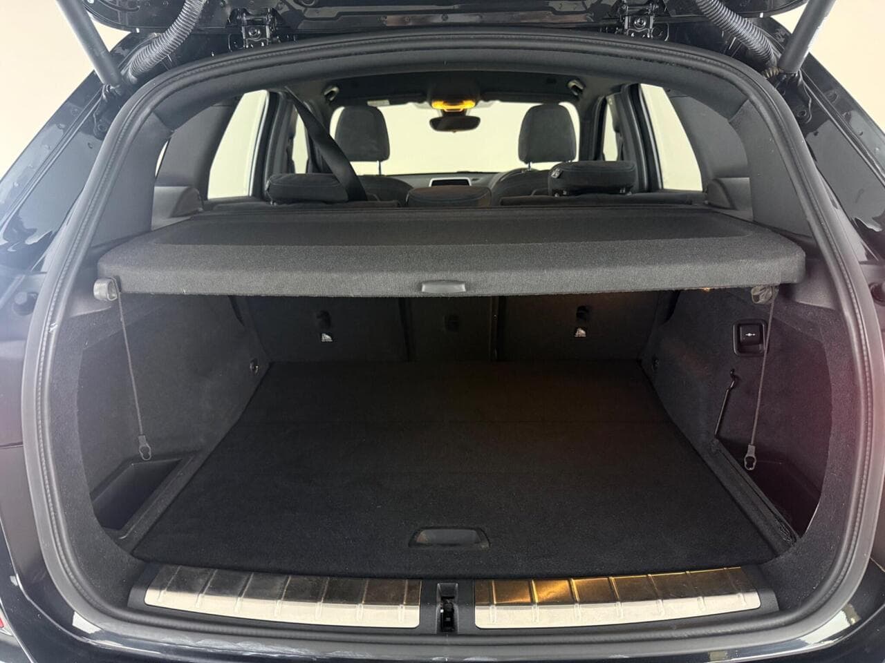 BMW X1 thumbnail Boot