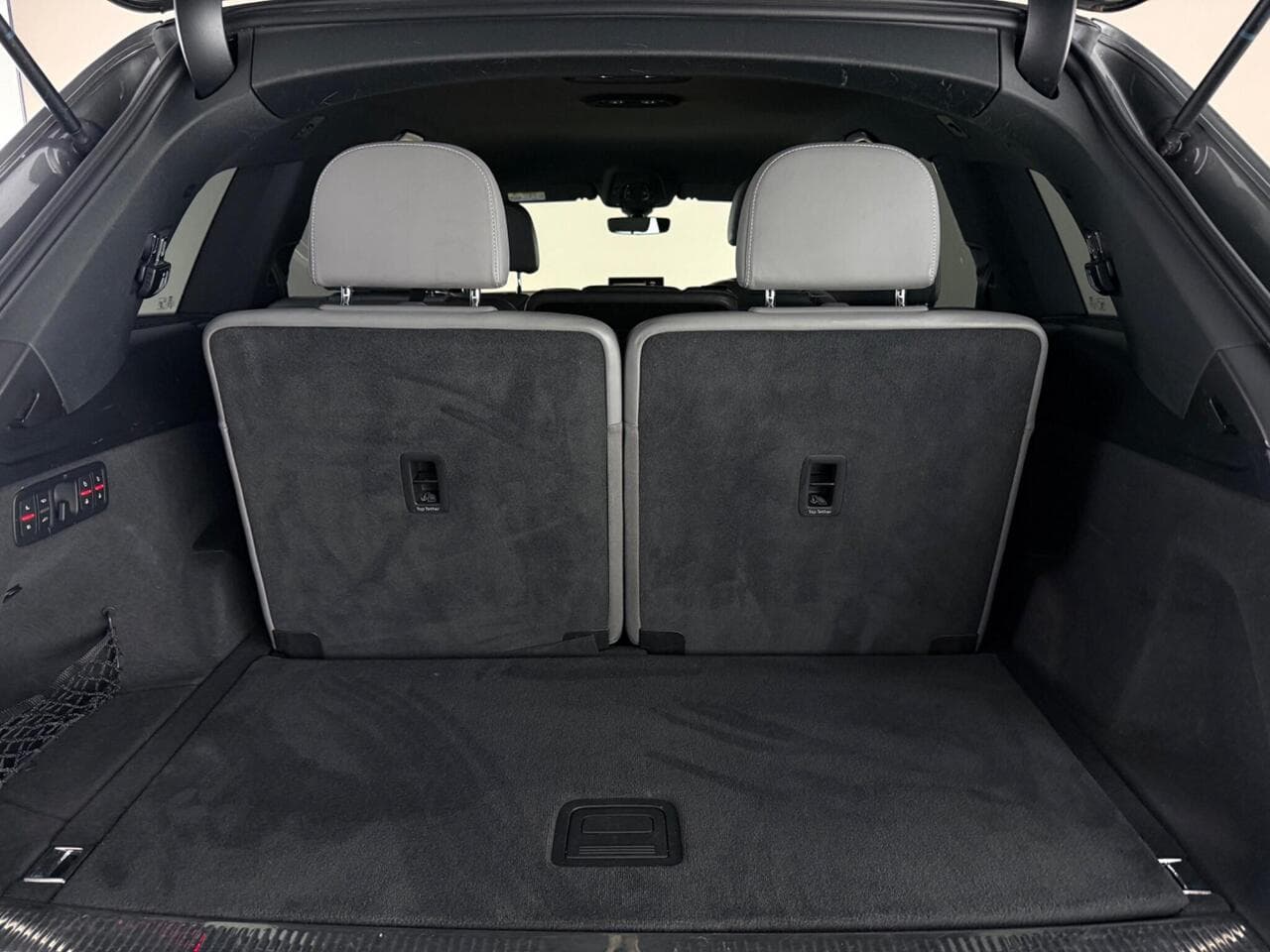 Audi Q7 thumbnail Boot