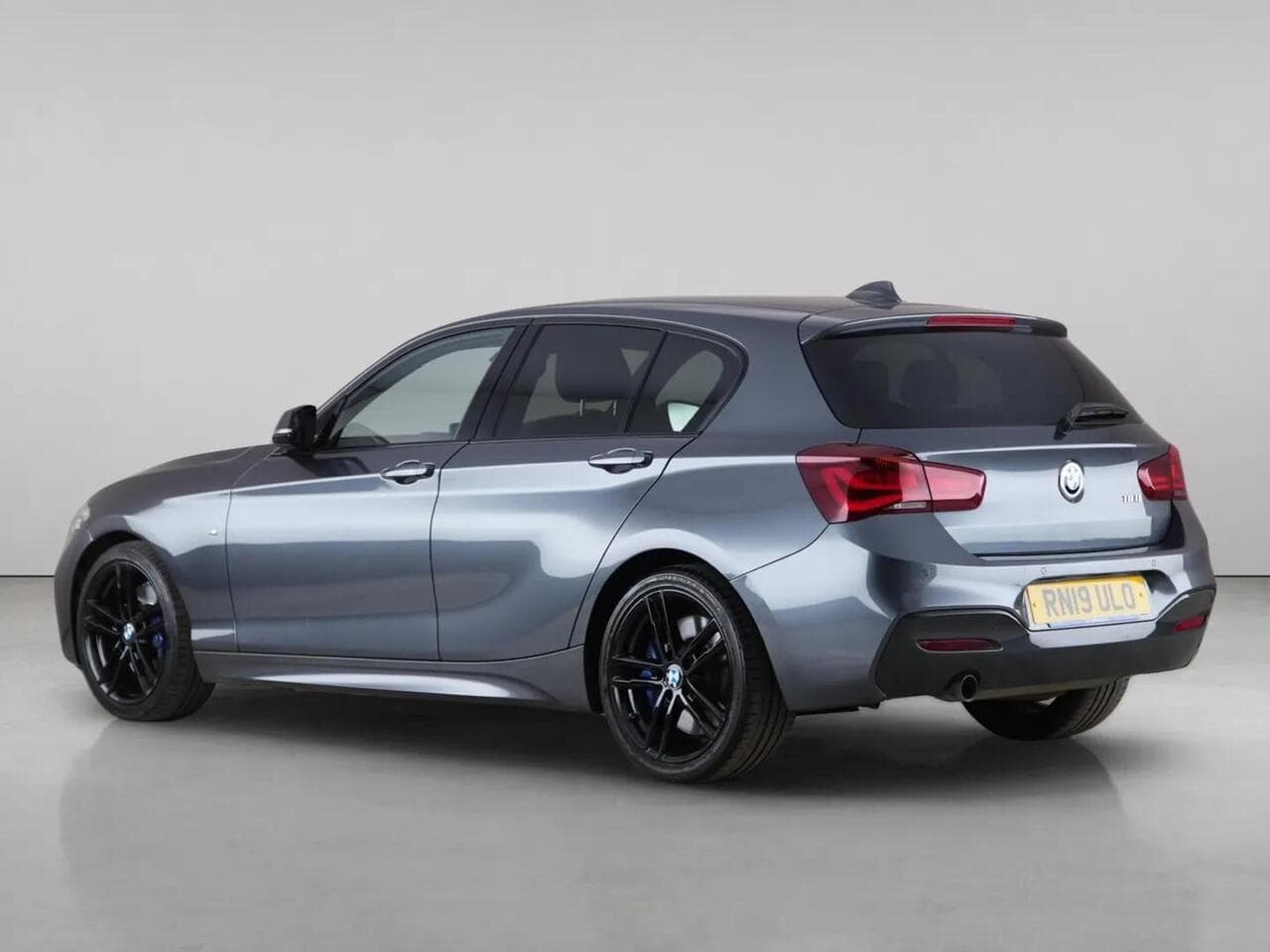 BMW 1 Series thumbnail Rear Left