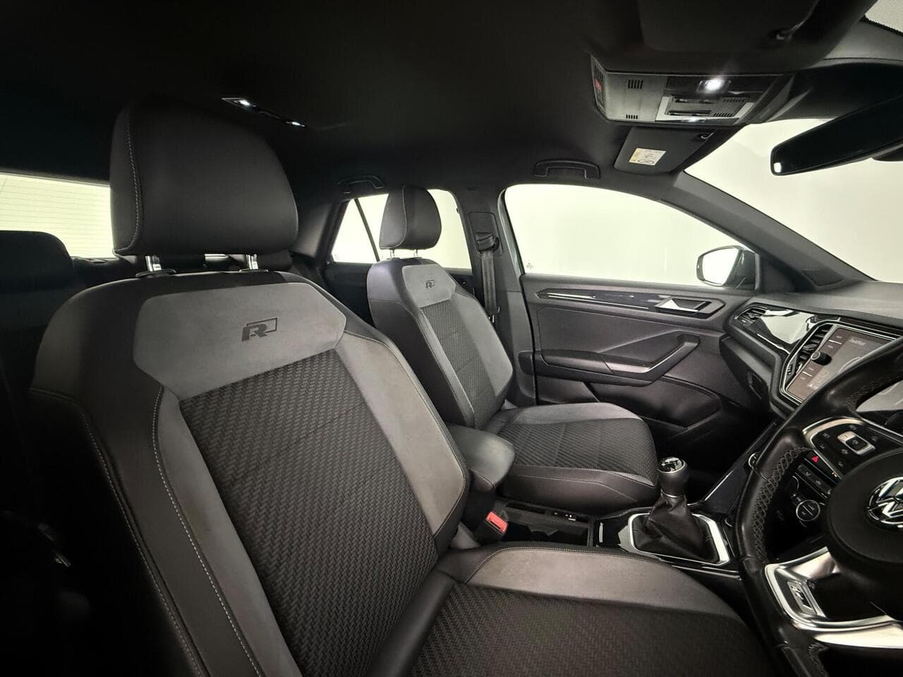 Volkswagen T-Roc thumbnail Seat Driver