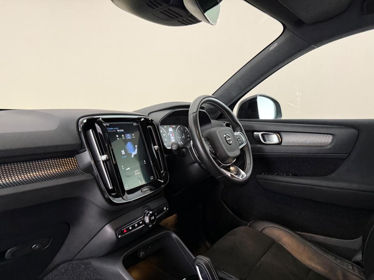 Volvo XC40 thumbnail Interior Front