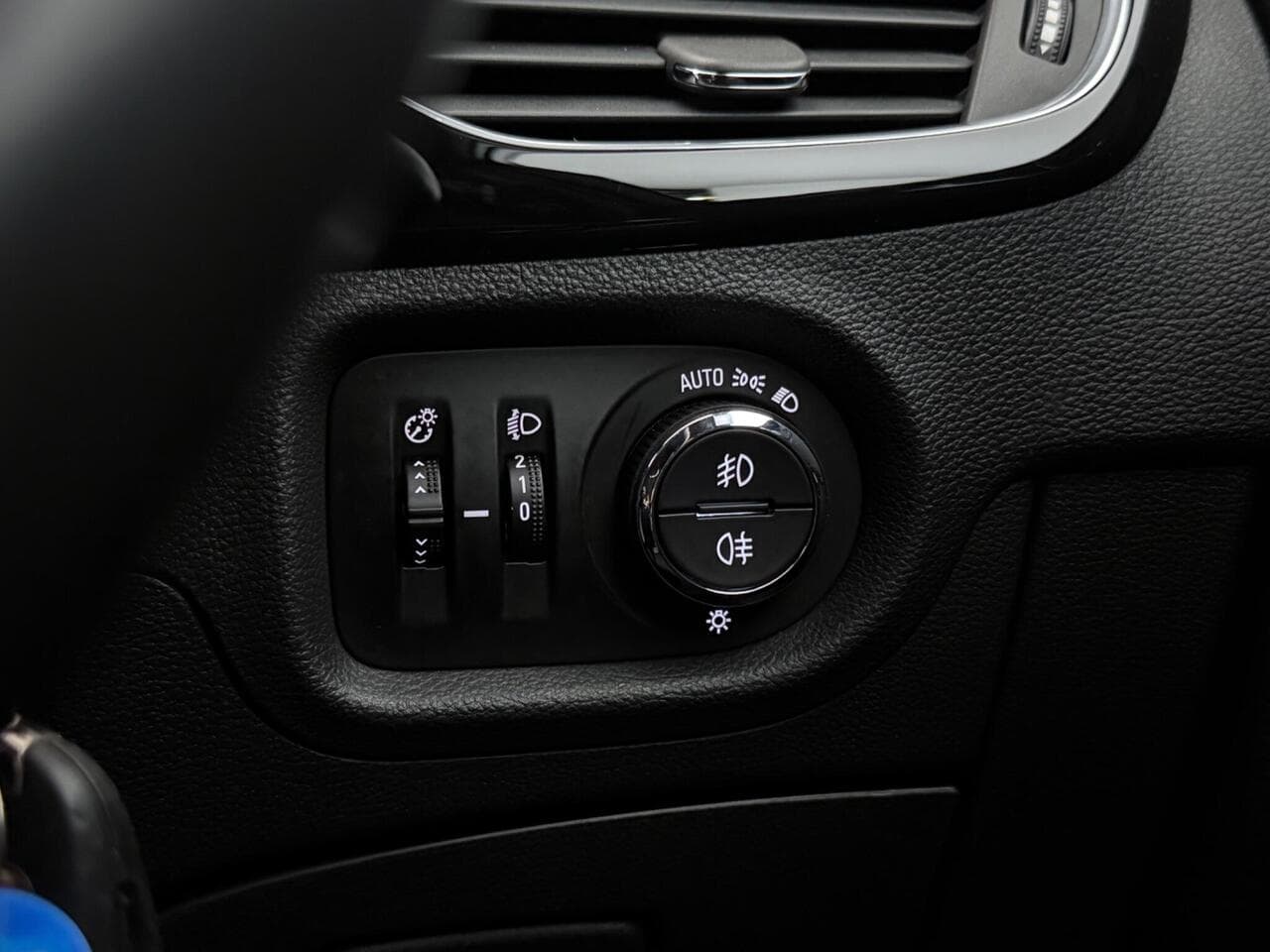 Vauxhall Astra thumbnail Misc Controls