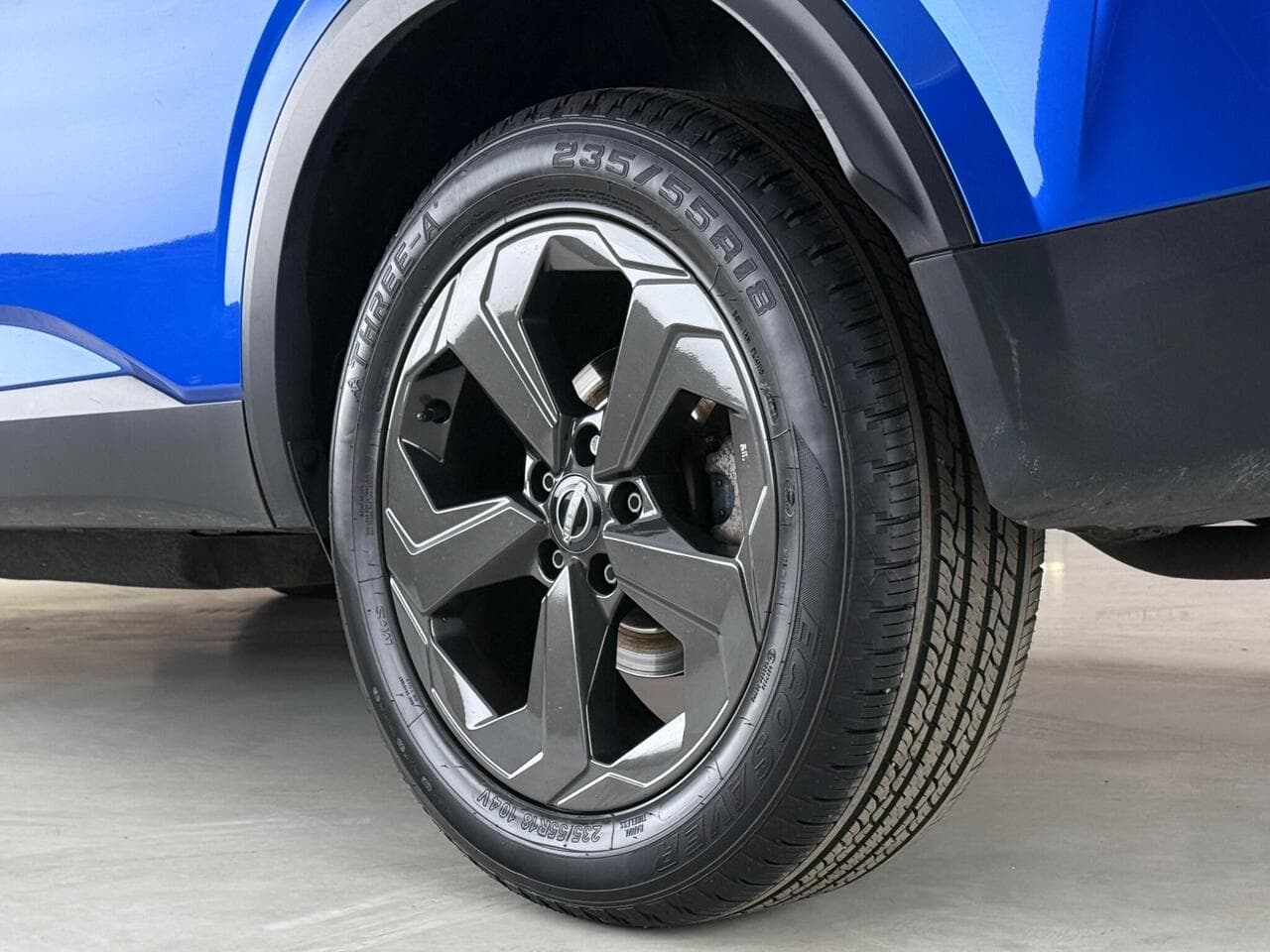 Nissan Qashqai thumbnail Wheel