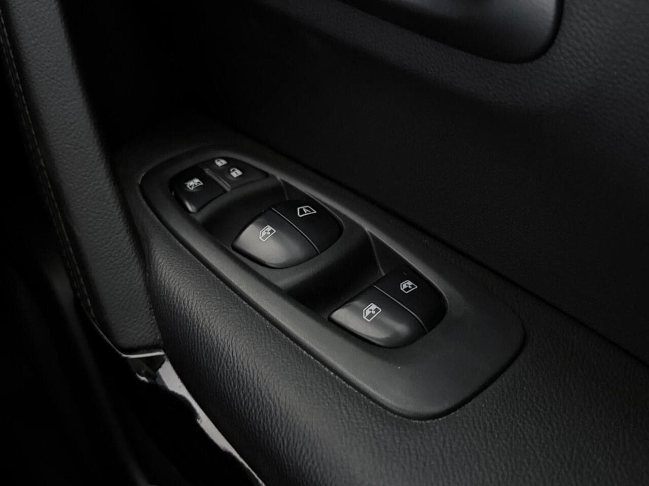 Renault Kadjar thumbnail Misc Controls