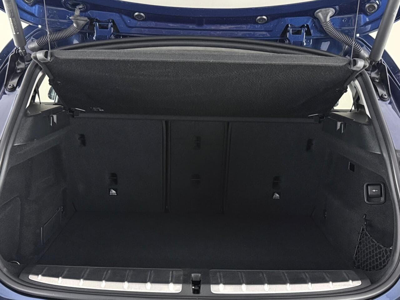 BMW X2 thumbnail Boot