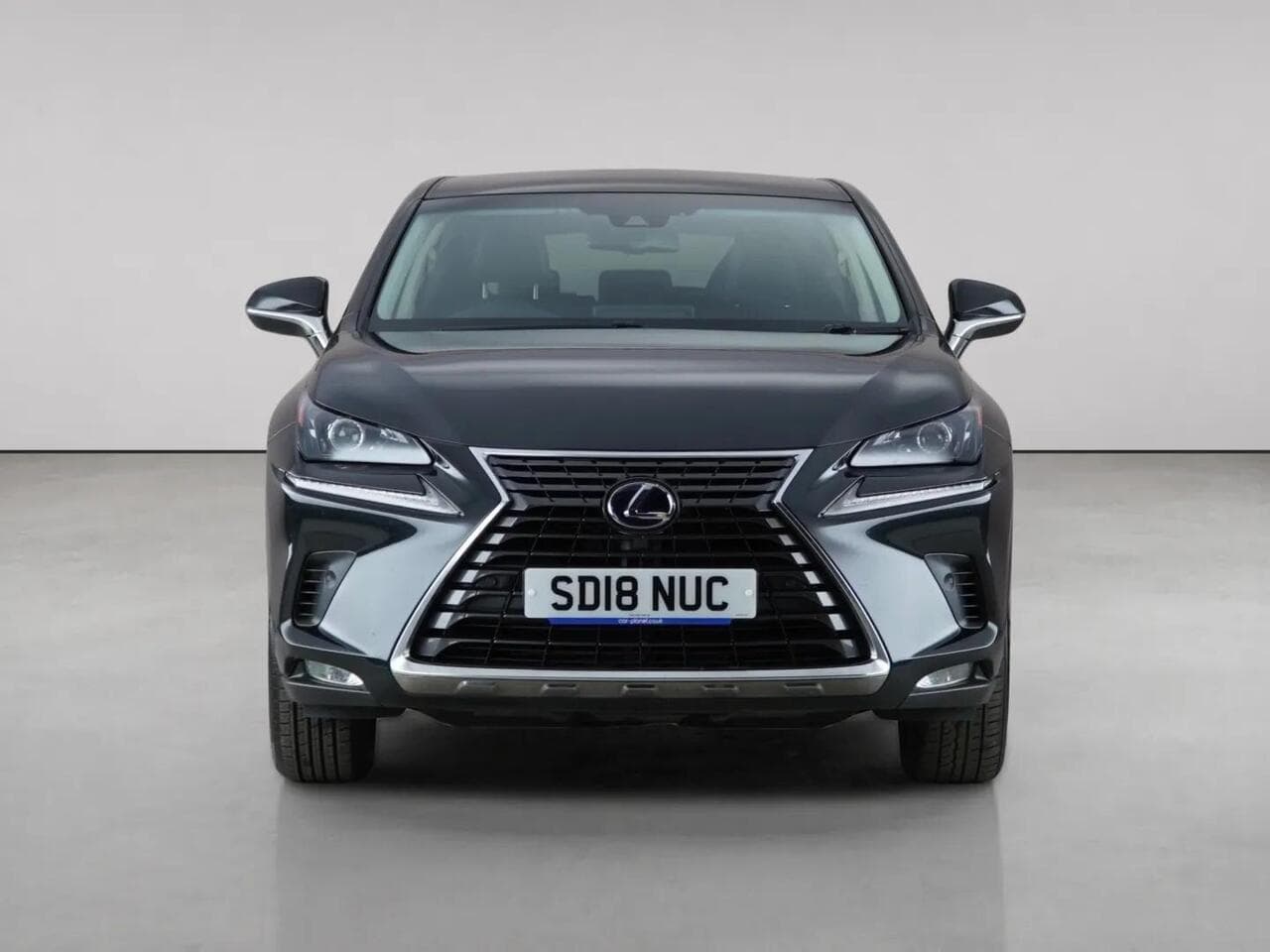 Lexus NX thumbnail Front