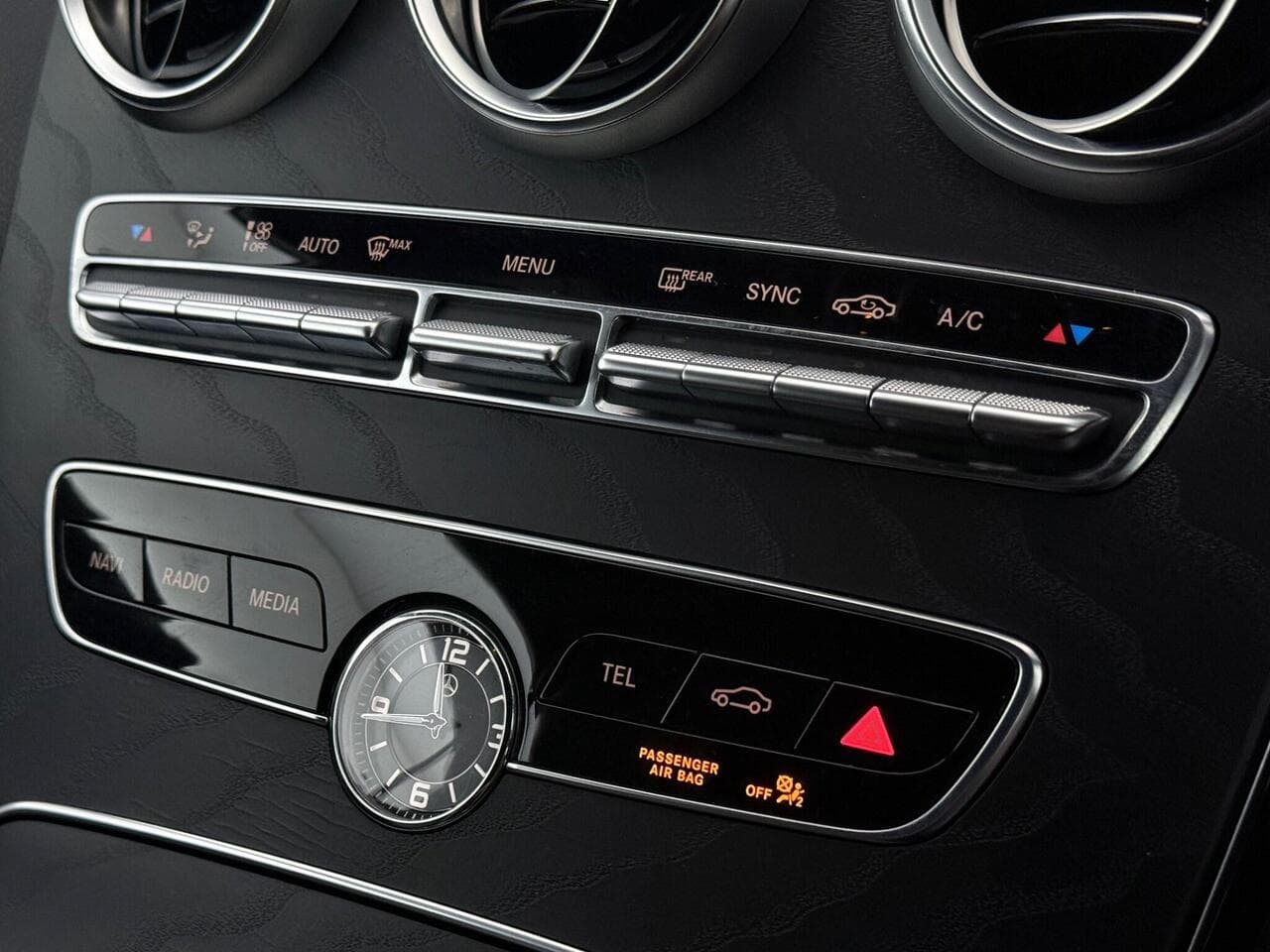 Mercedes-Benz C Class thumbnail Misc Controls
