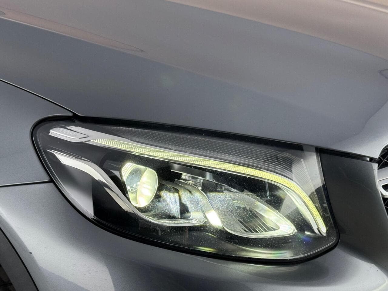 Mercedes-Benz GLC thumbnail Lights Front
