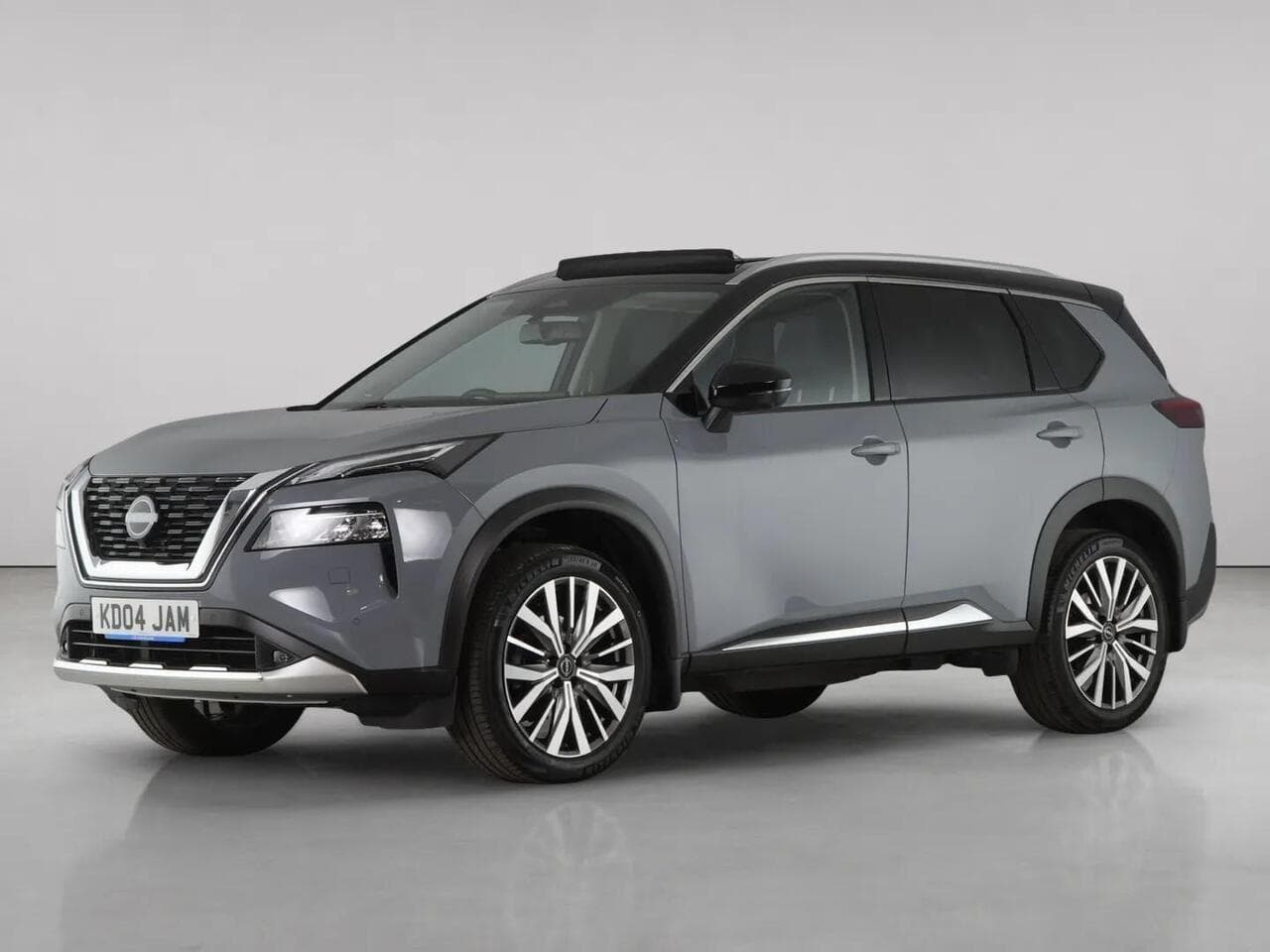 Nissan X-Trail thumbnail Front Left