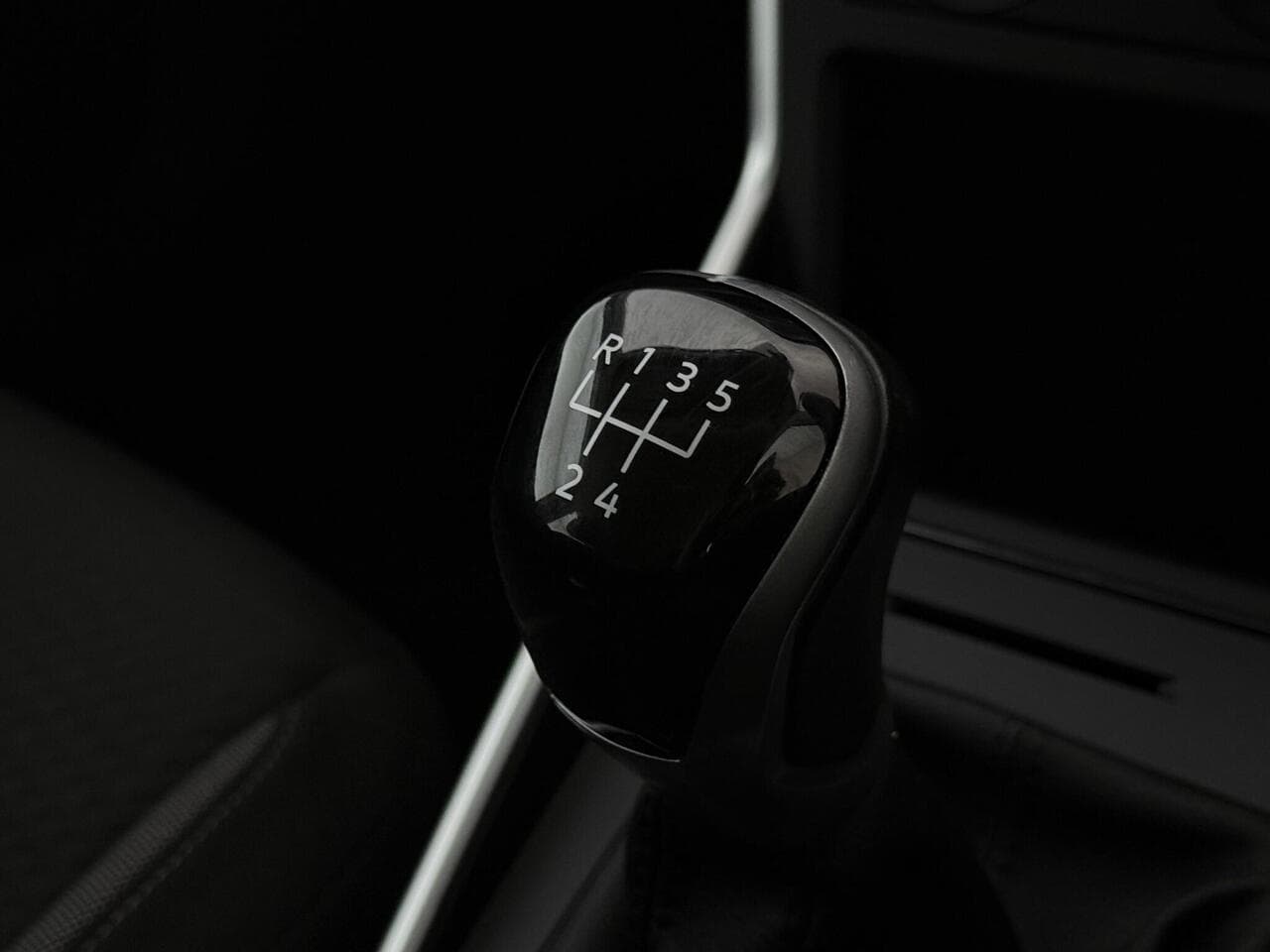 Volkswagen Polo thumbnail Misc Controls