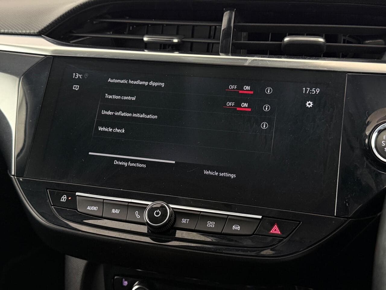 Vauxhall Corsa thumbnail Infotainment System