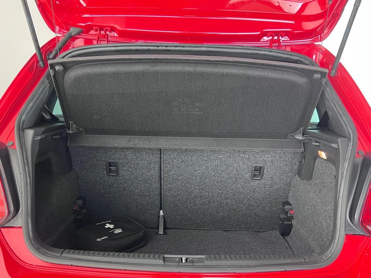 Volkswagen Polo thumbnail Boot