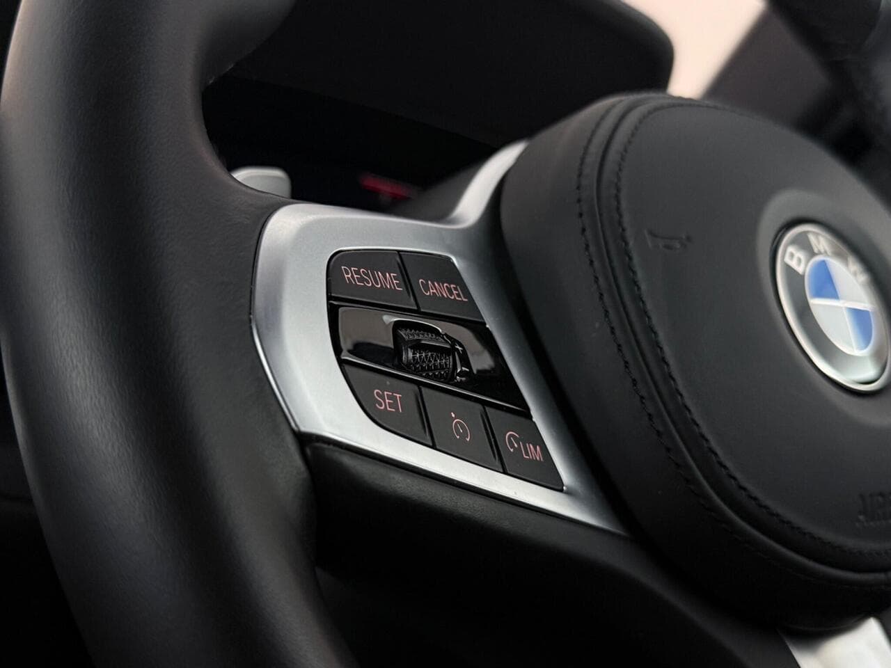BMW 4 Series thumbnail Steering Wheel