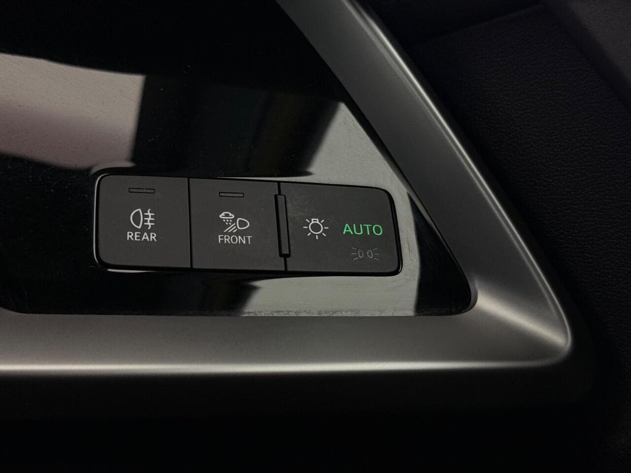 Audi A3 thumbnail Misc Controls