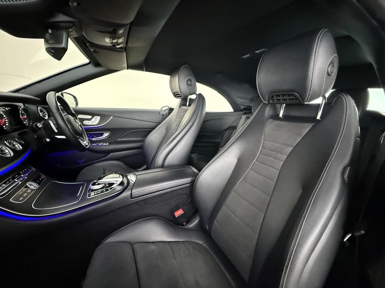 Mercedes-Benz E Class thumbnail Seat Front Passenger