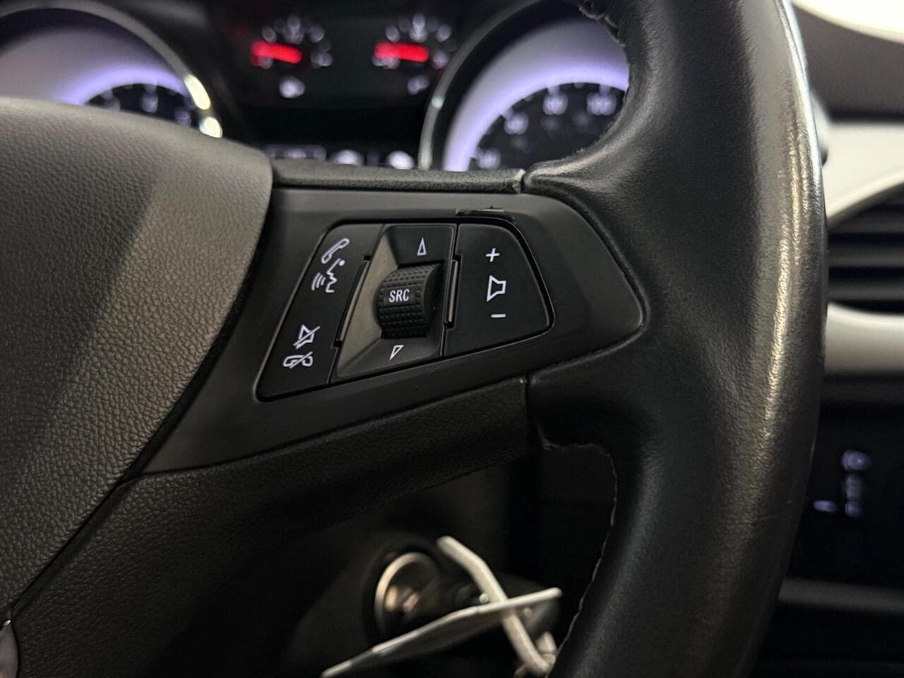 Vauxhall Astra thumbnail Misc Controls