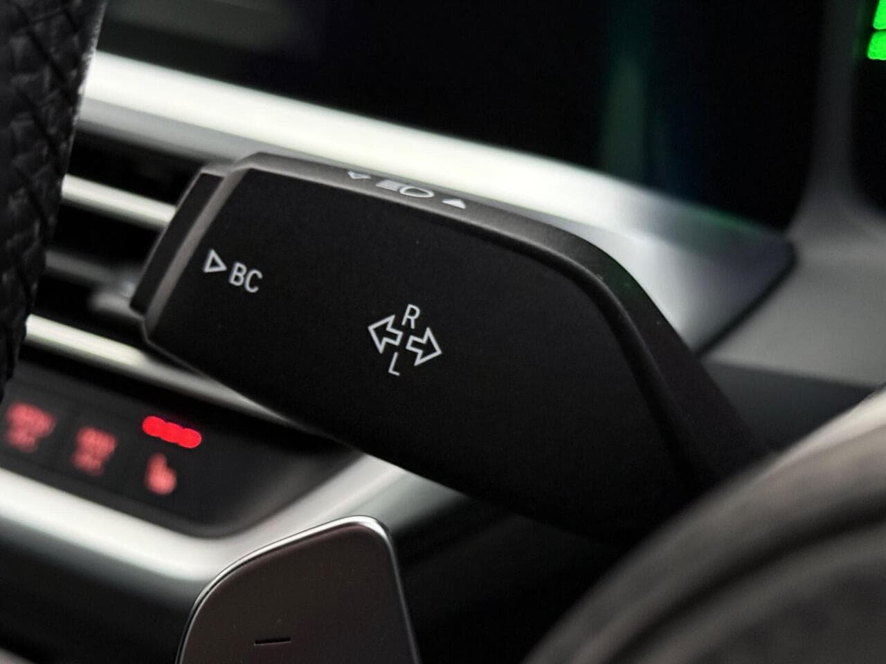 BMW 3 Series thumbnail Misc Controls
