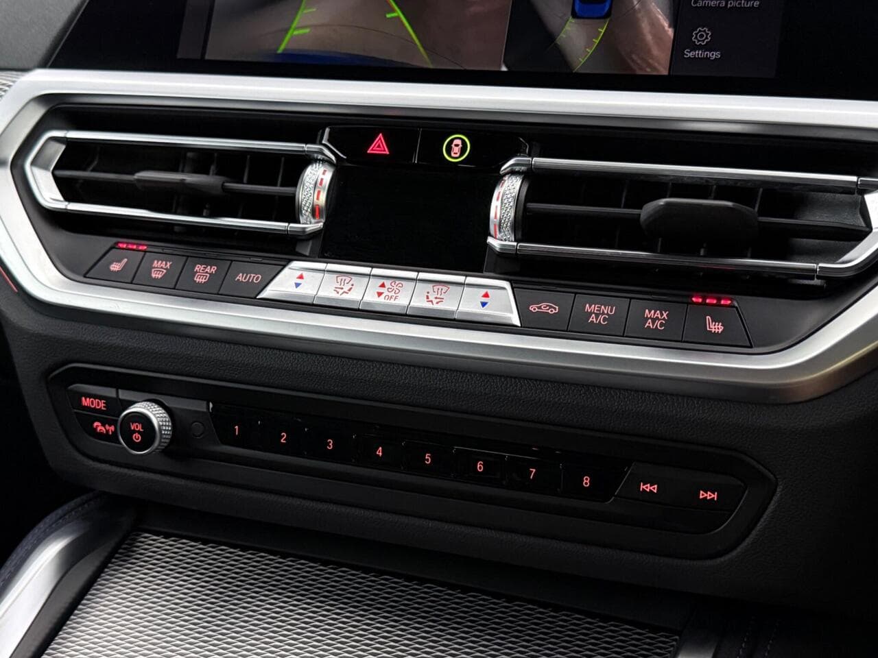 BMW 4 Series thumbnail Infotainment System