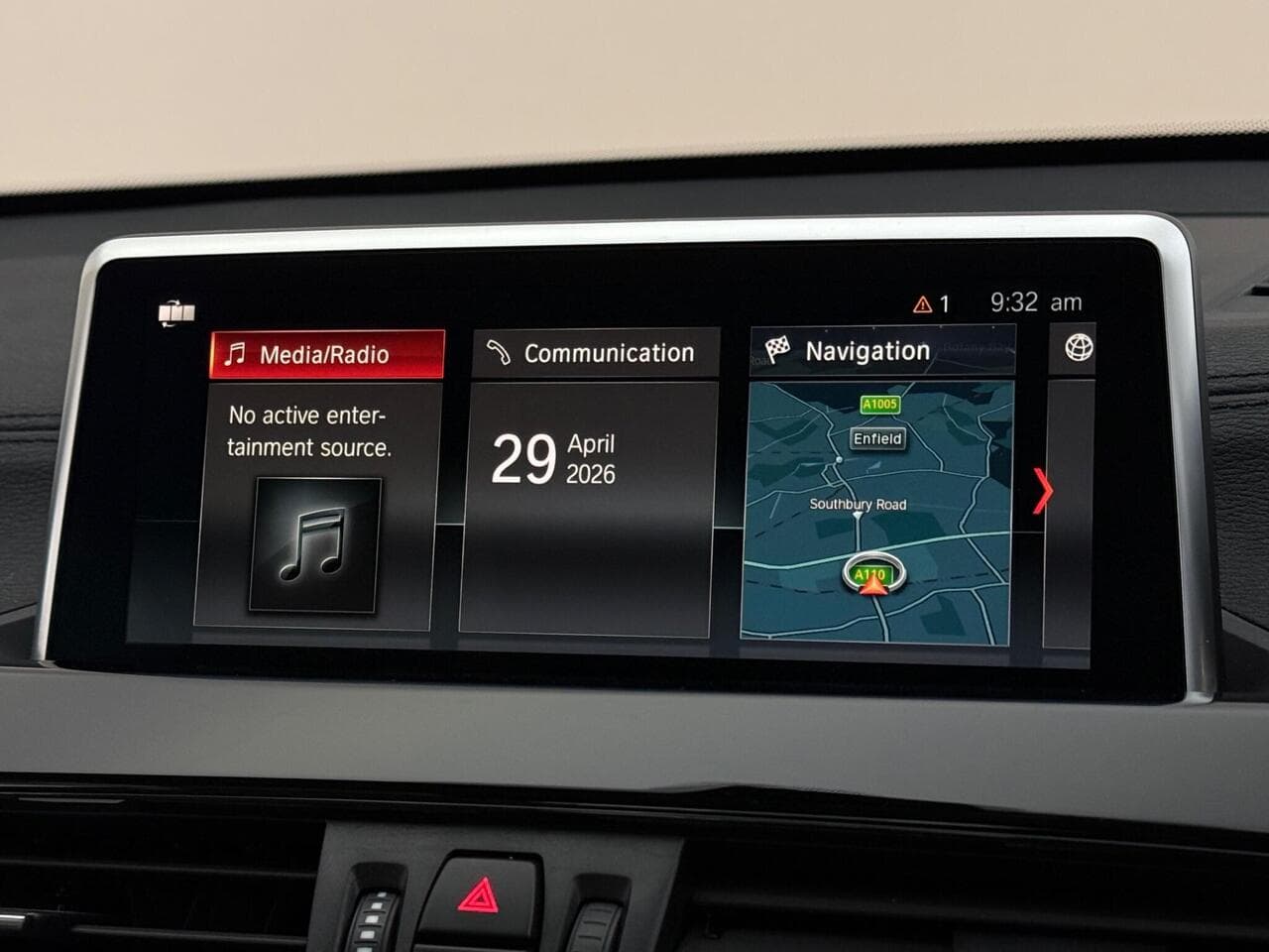 BMW X1 thumbnail Infotainment System