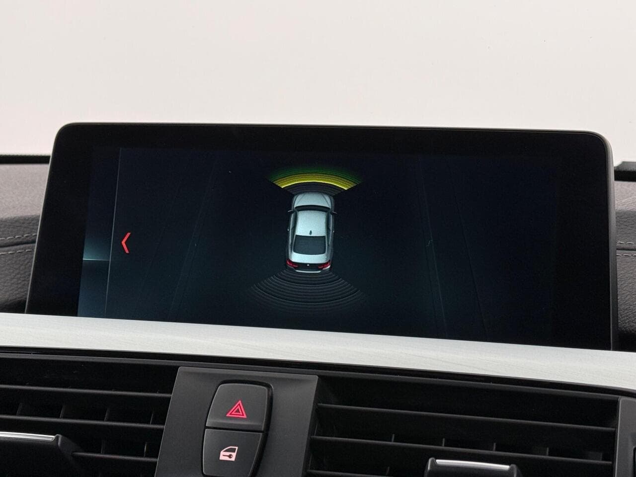 BMW 4 Series thumbnail Infotainment System