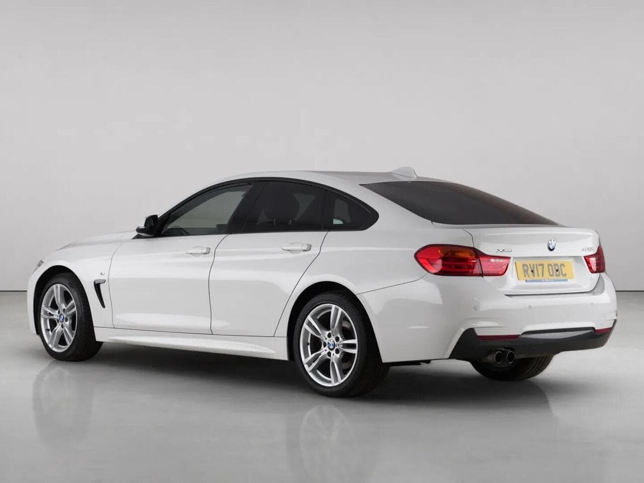 BMW 4 Series Gran Coupe thumbnail Rear Left