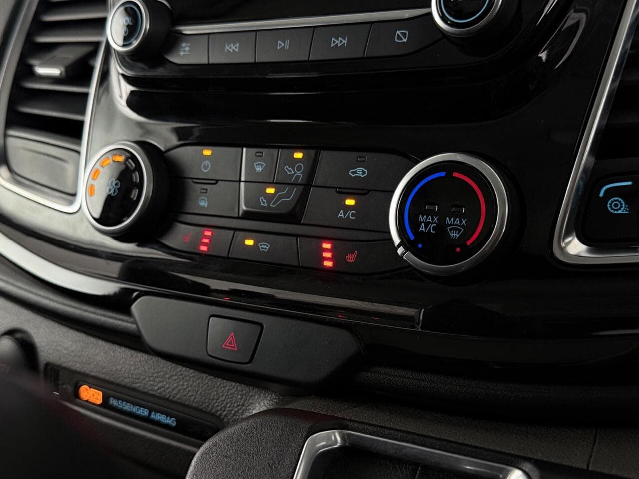 Ford Transit Custom thumbnail Interior Front