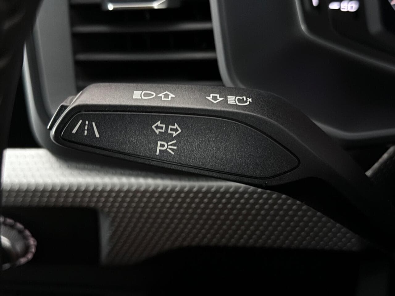 Audi A1 thumbnail Misc Controls