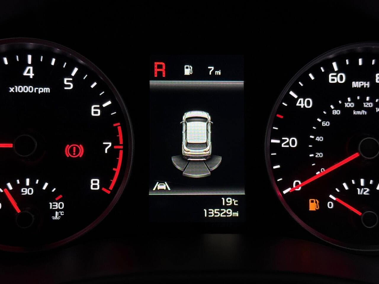Kia Stonic thumbnail Driver Instruments