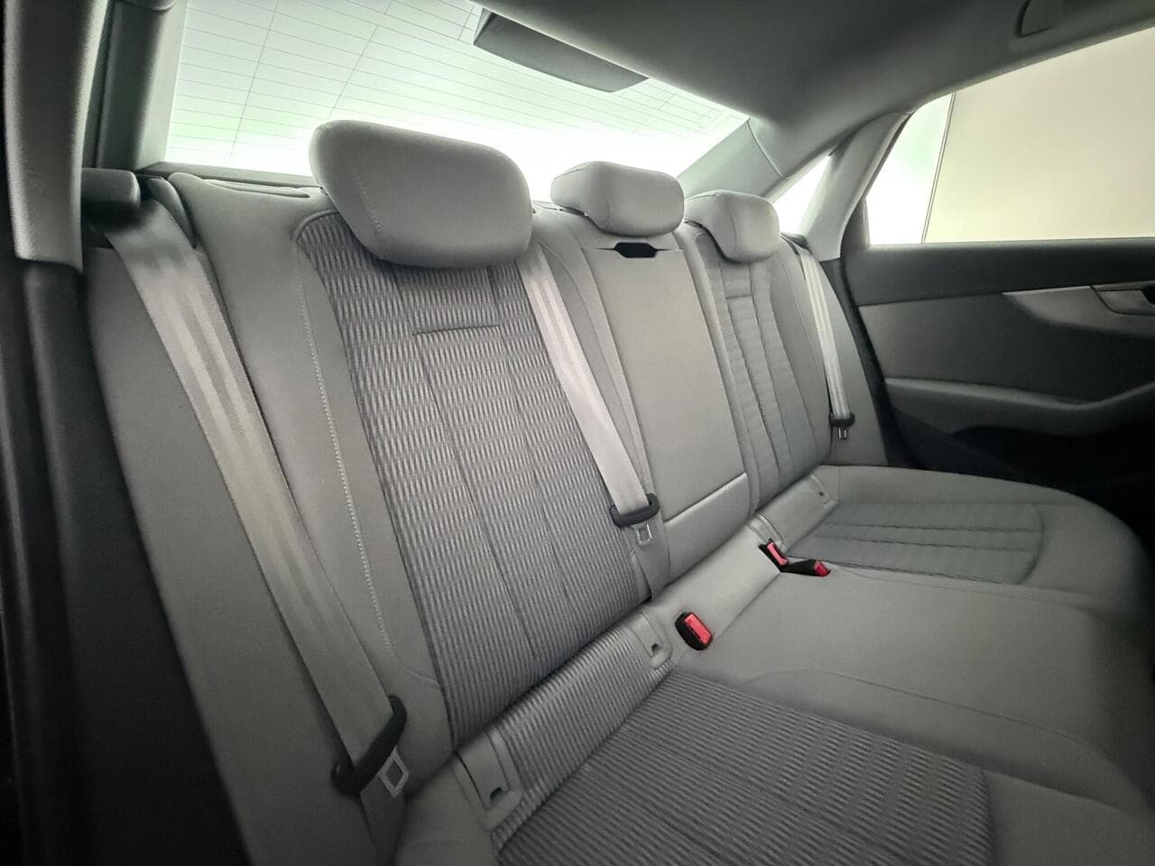 Audi A4 thumbnail Seats Rear