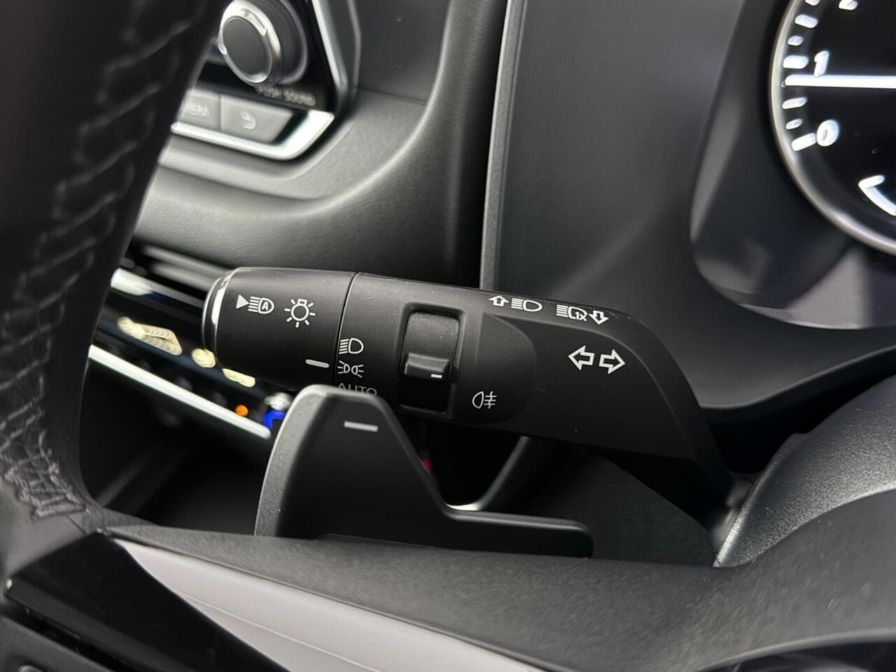 Nissan Qashqai thumbnail Misc Controls