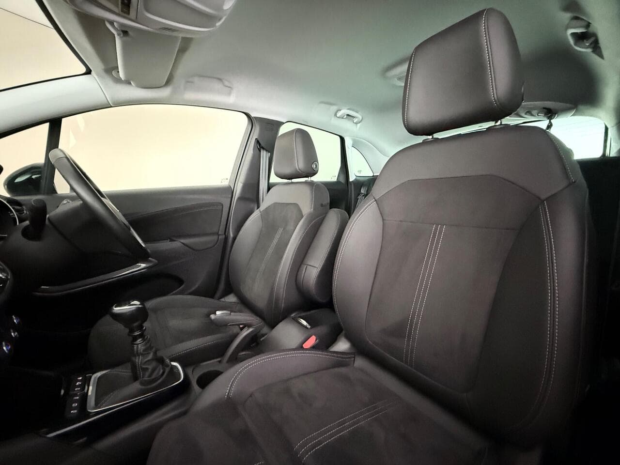 Vauxhall Crossland thumbnail Seat Front Passenger