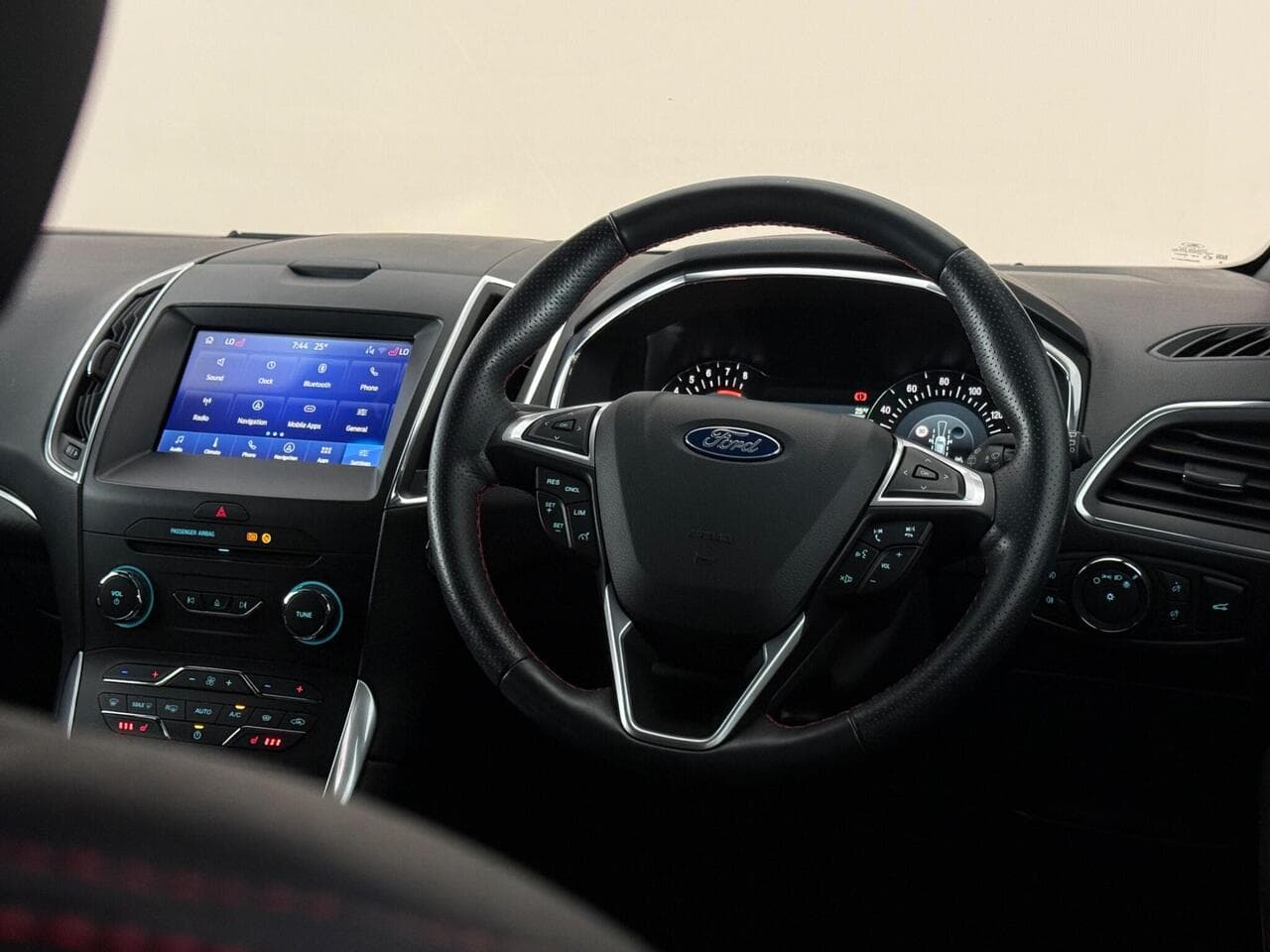 Ford S-Max thumbnail Steering Wheel