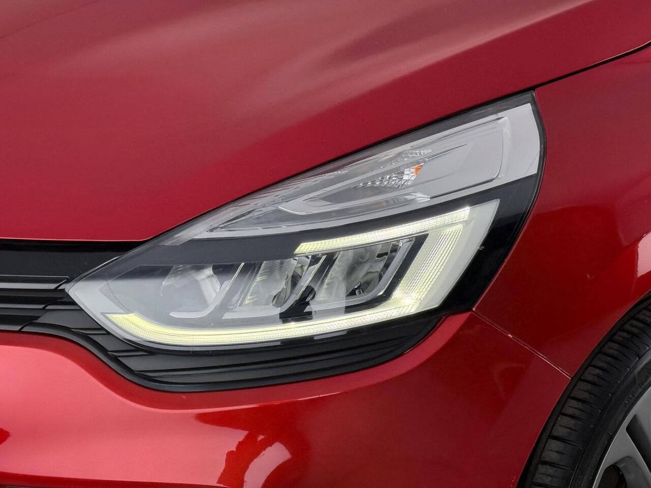 Renault Clio thumbnail Lights Front