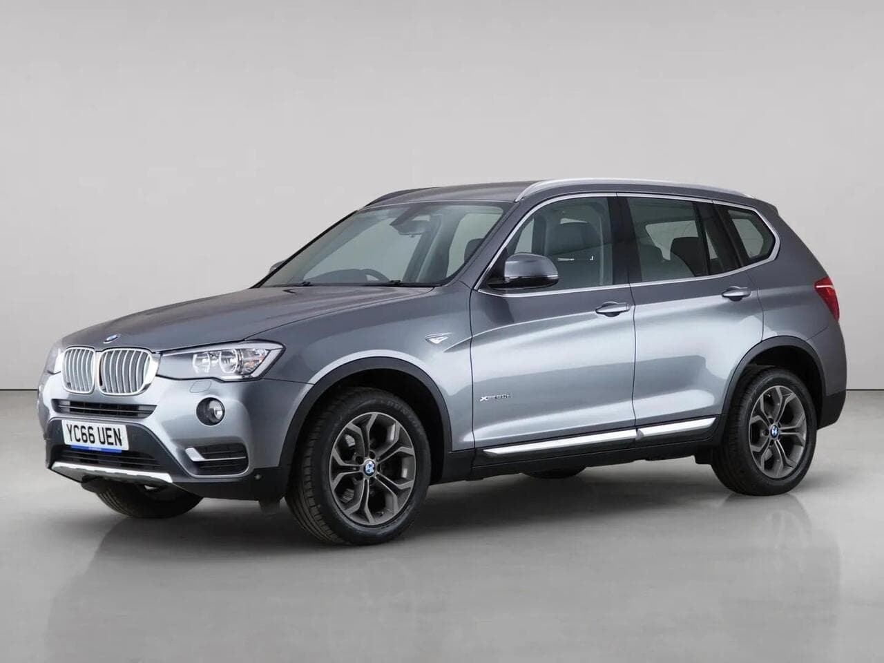 BMW X3 thumbnail Front Left