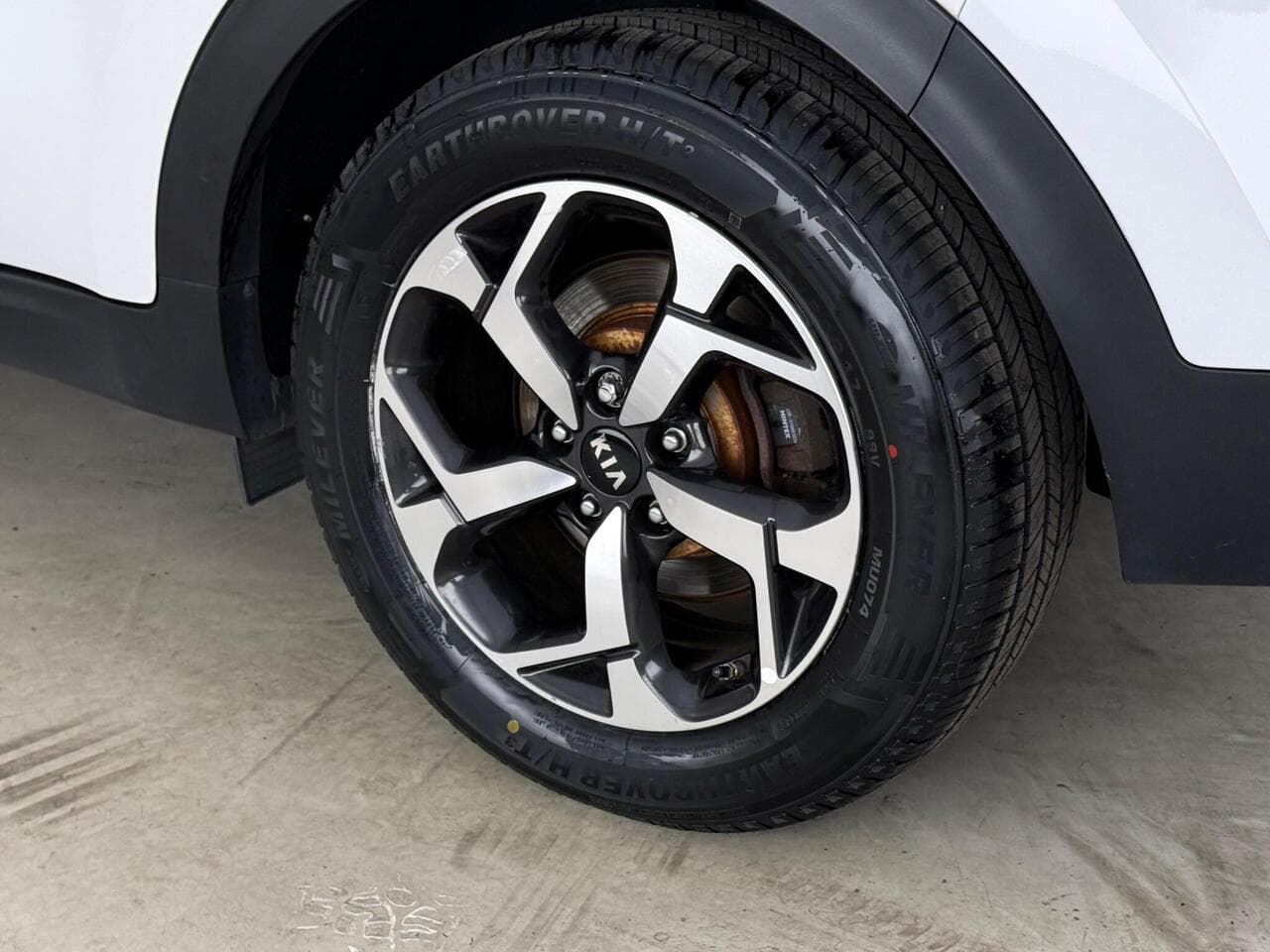 Kia Sportage thumbnail Wheel