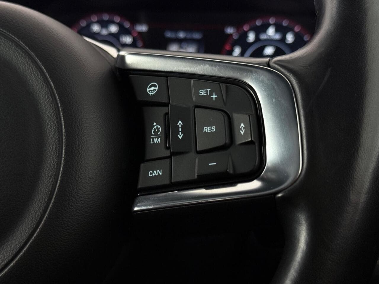 Jaguar E-PACE thumbnail Misc Controls