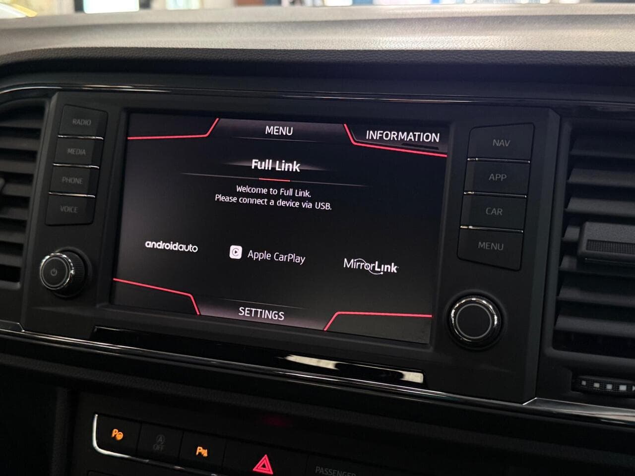 SEAT Ateca thumbnail Infotainment System