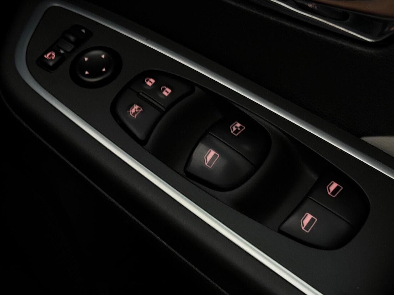 Nissan Micra thumbnail Misc Controls