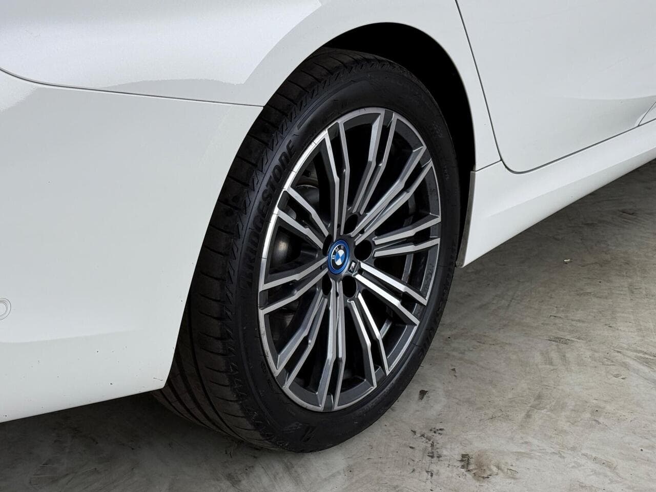 BMW 3 Series thumbnail Wheel