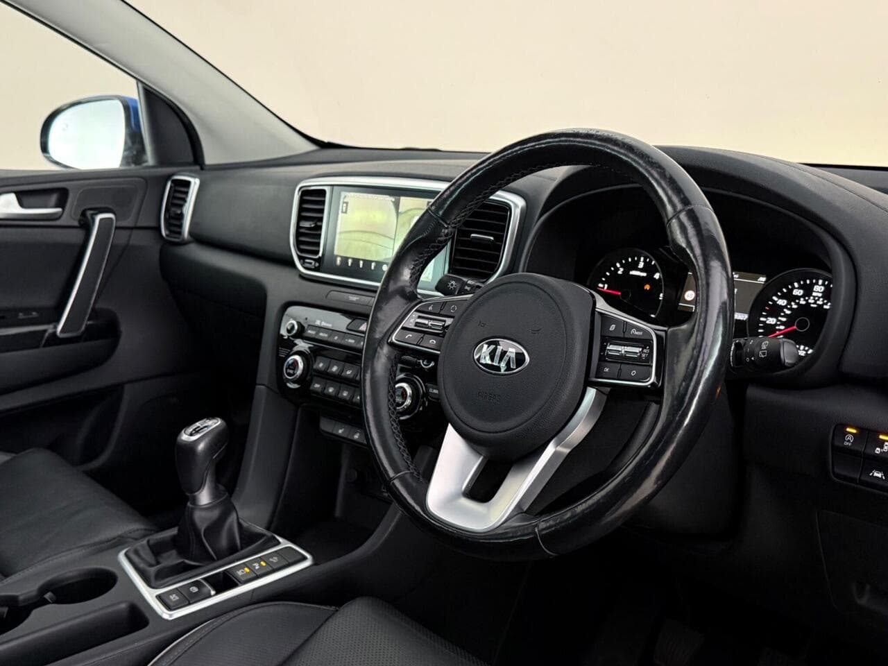 Kia Sportage thumbnail Interior Front