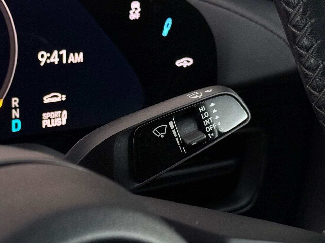 Porsche Taycan thumbnail Misc Controls