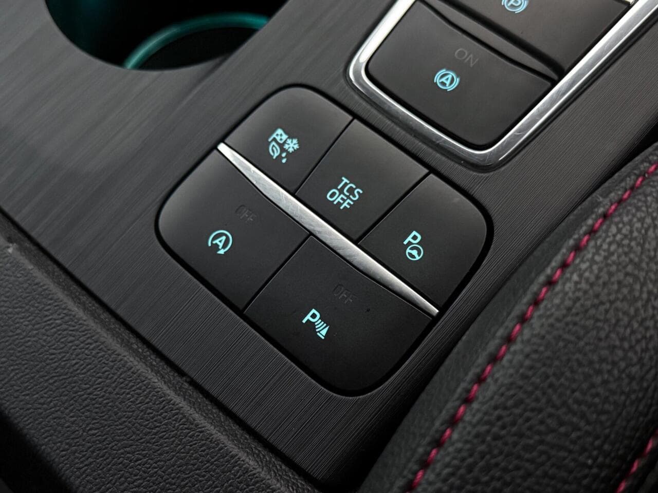 Ford Focus thumbnail Misc Controls