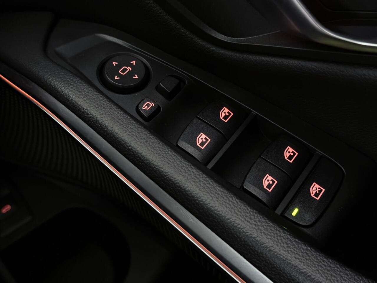BMW 3 Series thumbnail Misc Controls