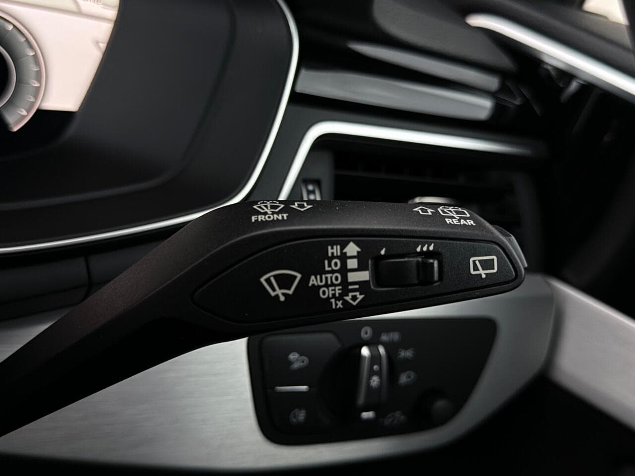 Audi A4 Avant thumbnail Misc Controls