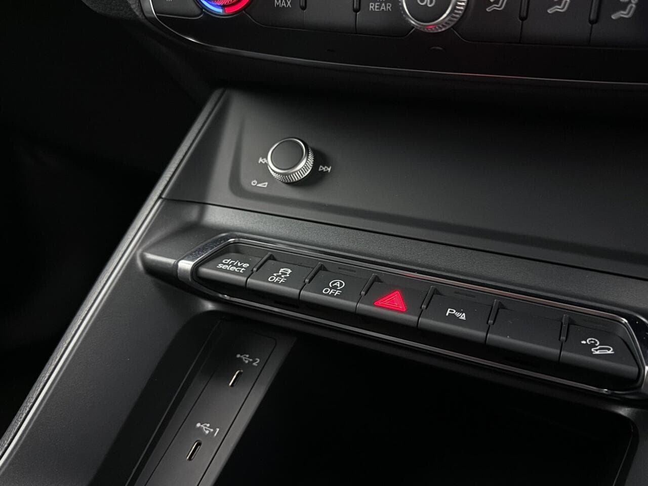 Audi Q3 thumbnail Inconclusive